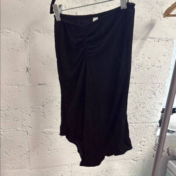 Gypsie Junkies Size Small Body Suit Tube Scrunch at Top - Cheeky Bottom
Itimates - Picture 1 of 4